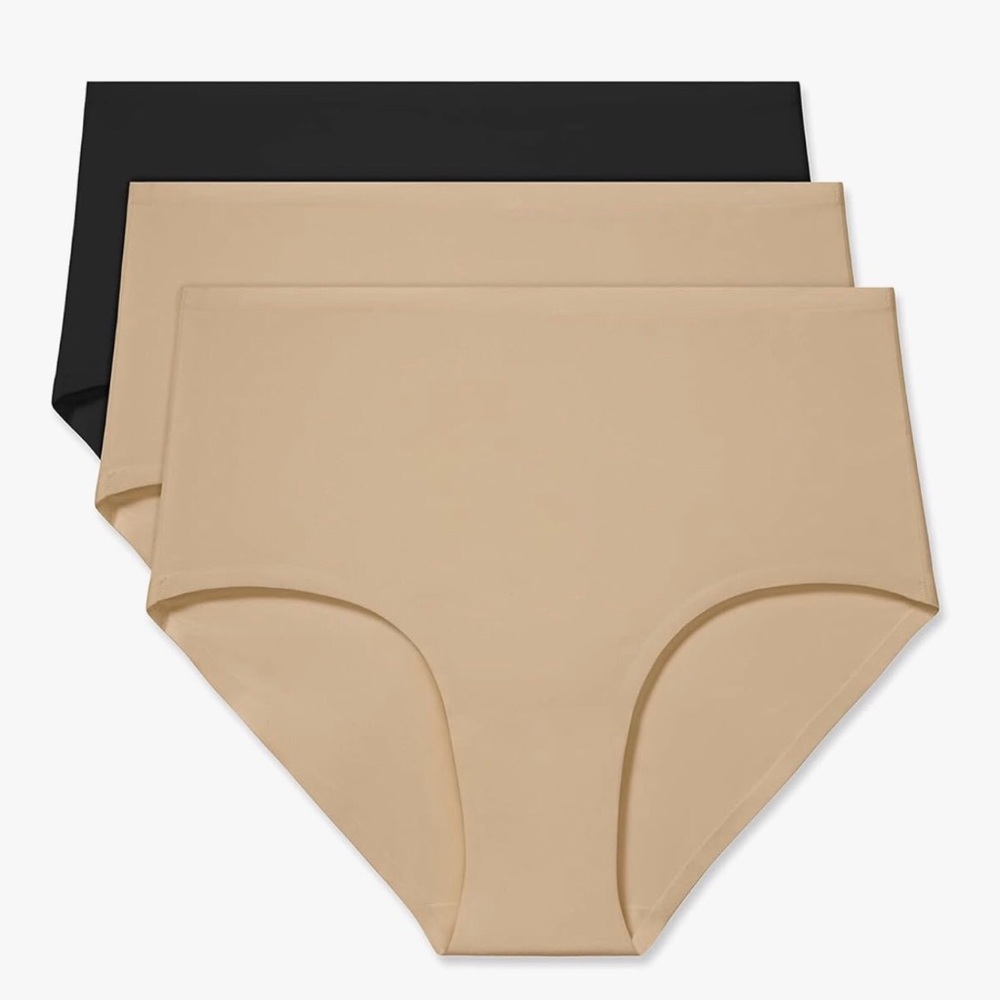 True & Co. Black and Beige All Stretch High Rise Hipster Panties